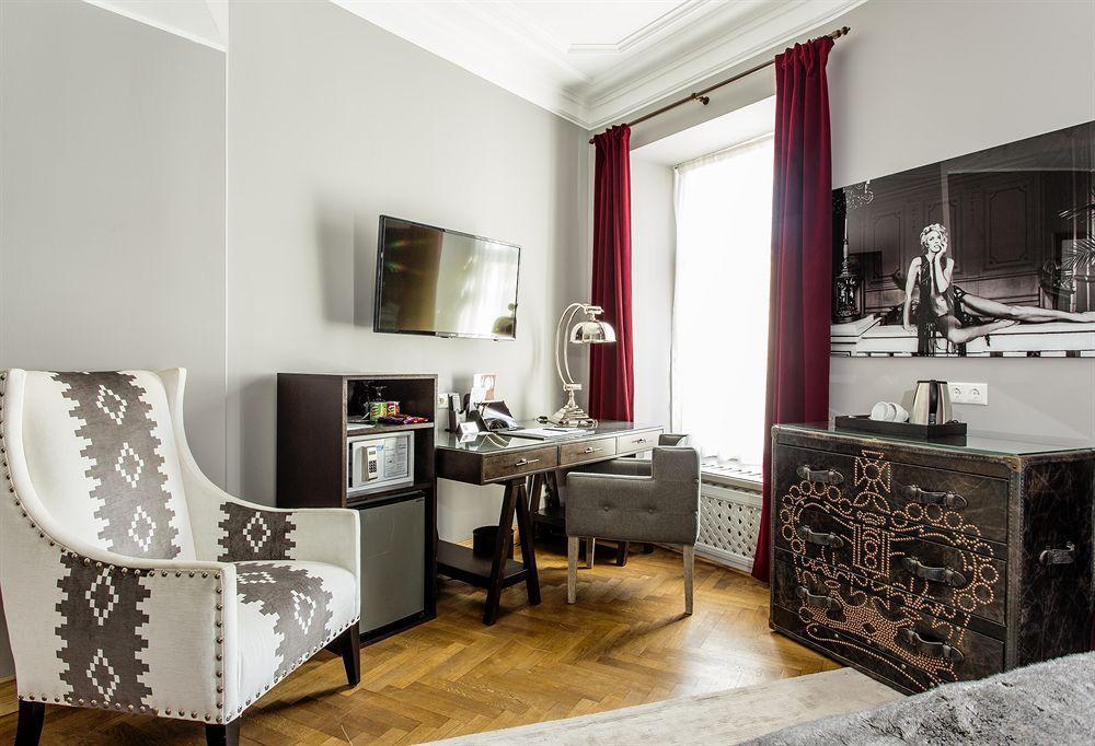 St. Petersbourg Hotel - Small Luxury Hotels Of The World 탈린 외부 사진