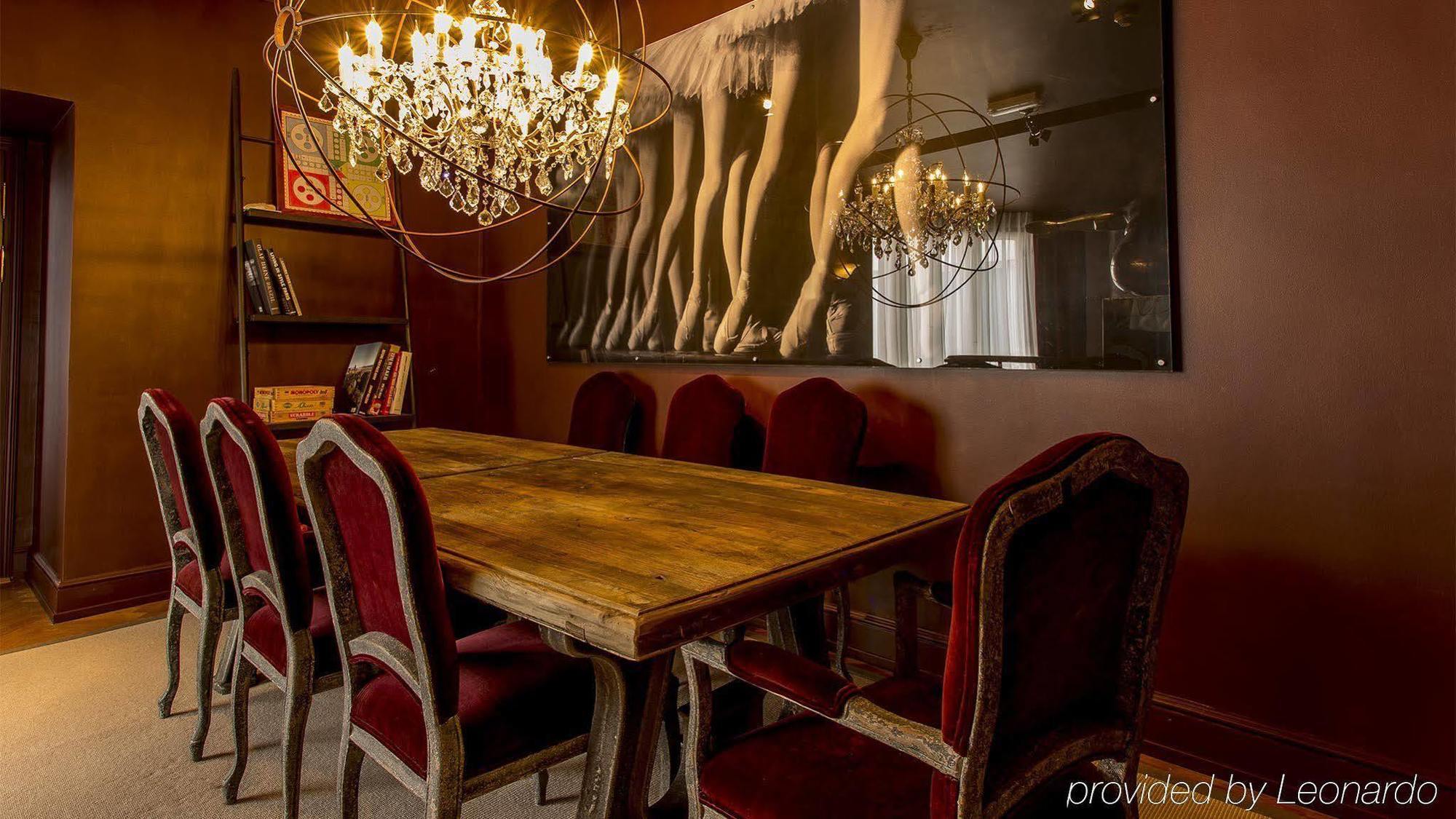 St. Petersbourg Hotel - Small Luxury Hotels Of The World 탈린 외부 사진