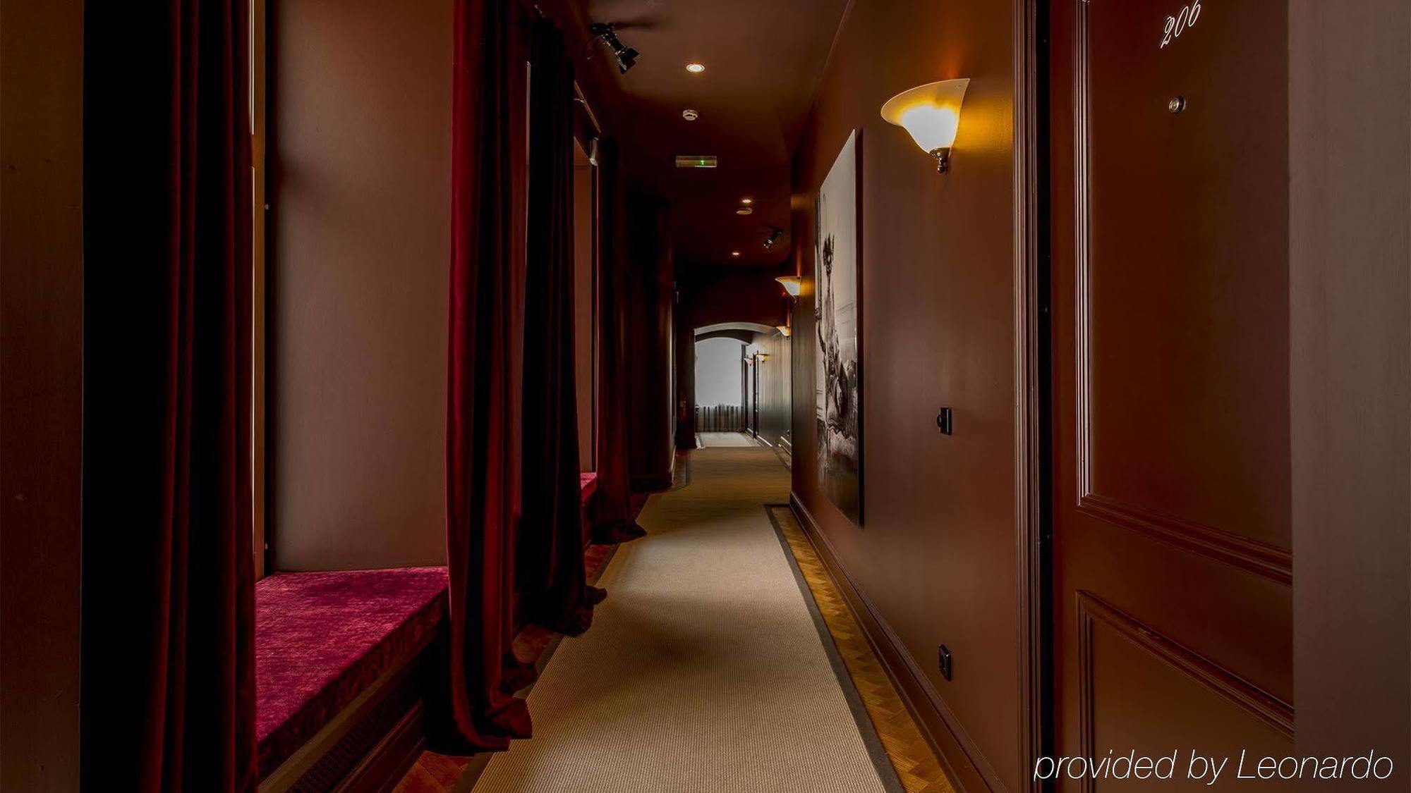 St. Petersbourg Hotel - Small Luxury Hotels Of The World 탈린 외부 사진