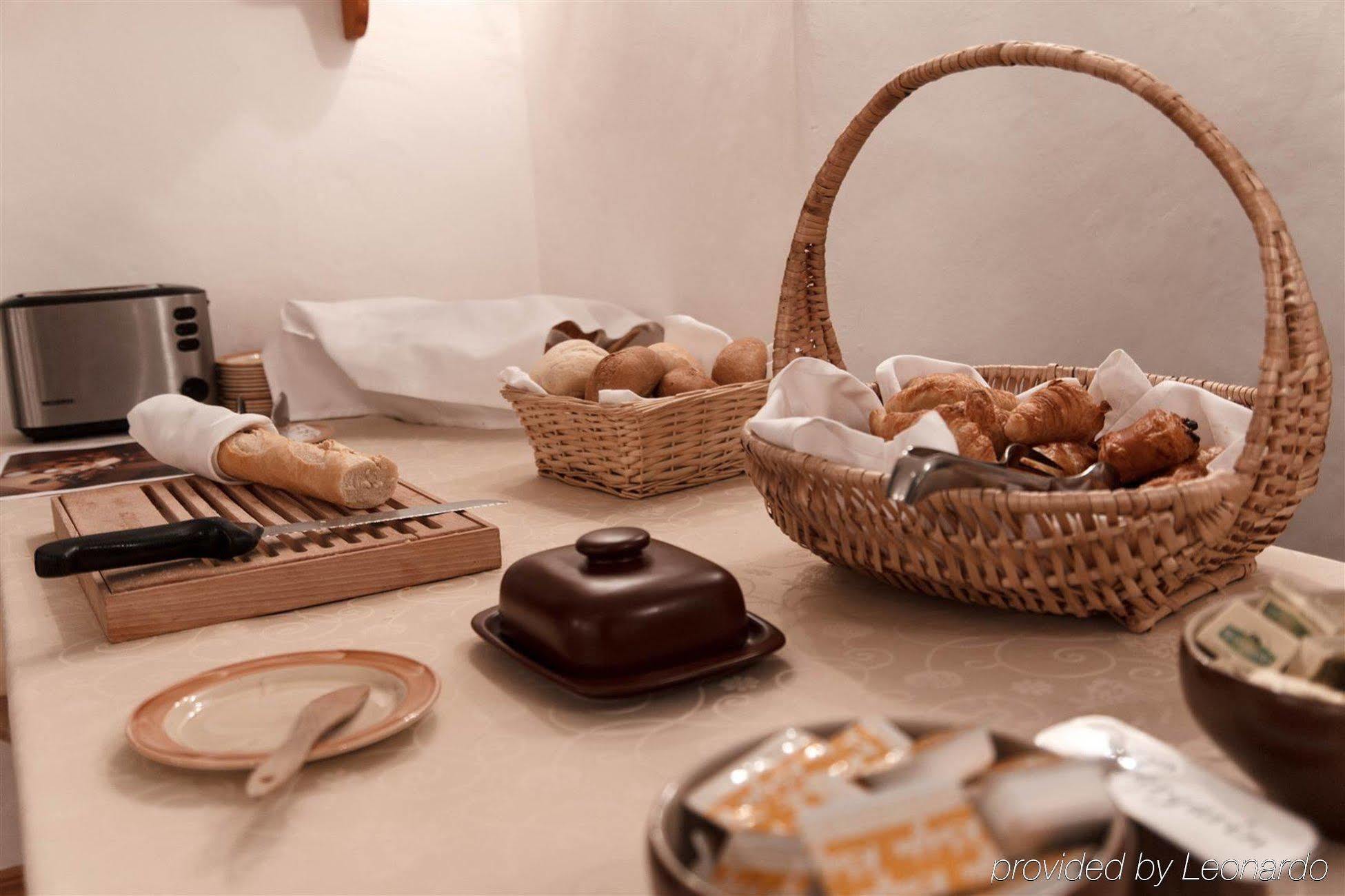 St. Petersbourg Hotel - Small Luxury Hotels Of The World 탈린 외부 사진